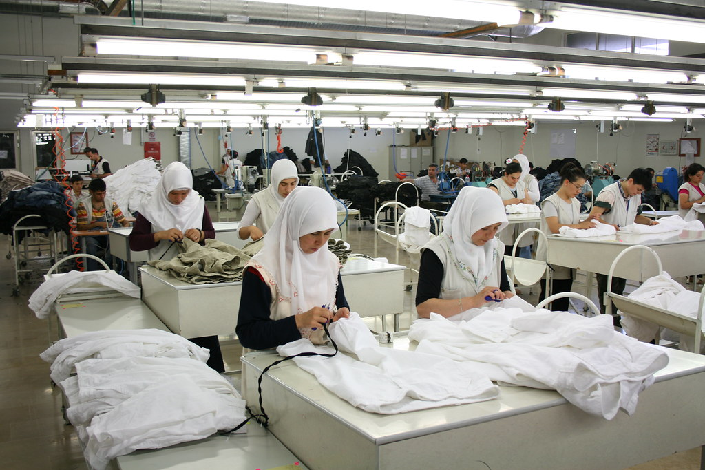 CustomLin:Your Expert Custom Clothing Manufacturers